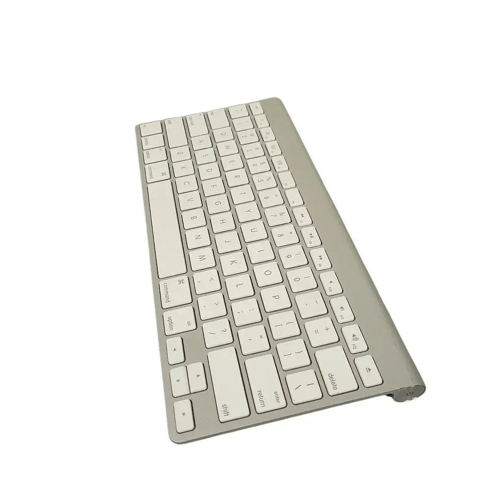 Apple A1314 Wireless Bluetooth Keyboard Replacement White/Silver Tested EUC